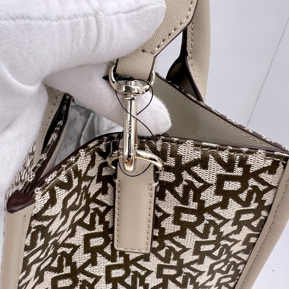 DKNY “CARLITA MD TOTE” BAG, BEIGE WITH BROWN LOGO ALL OVER WITH SHOULDER STRAP - Picture 9 of 16